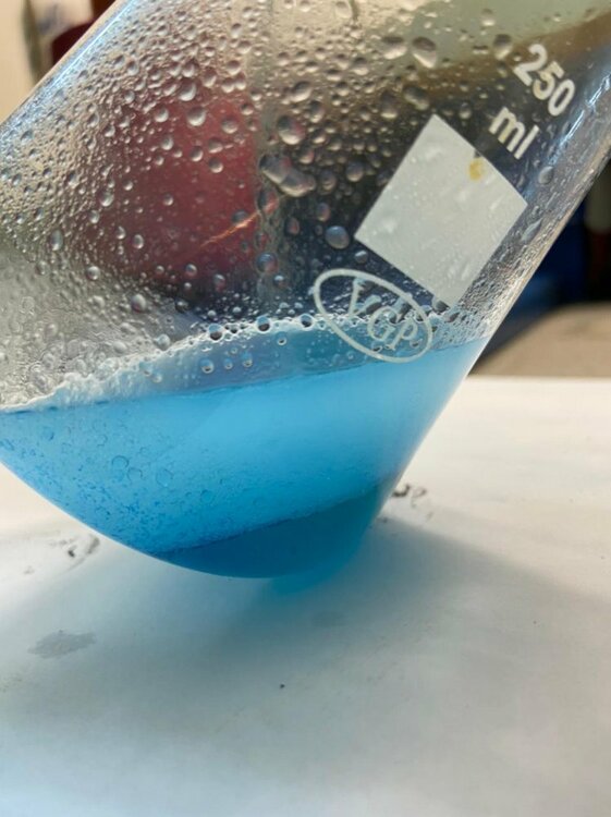 9 мл титранта.jpg